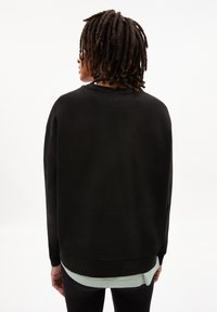 ARMEDANGELS AARIN - Sweater - black