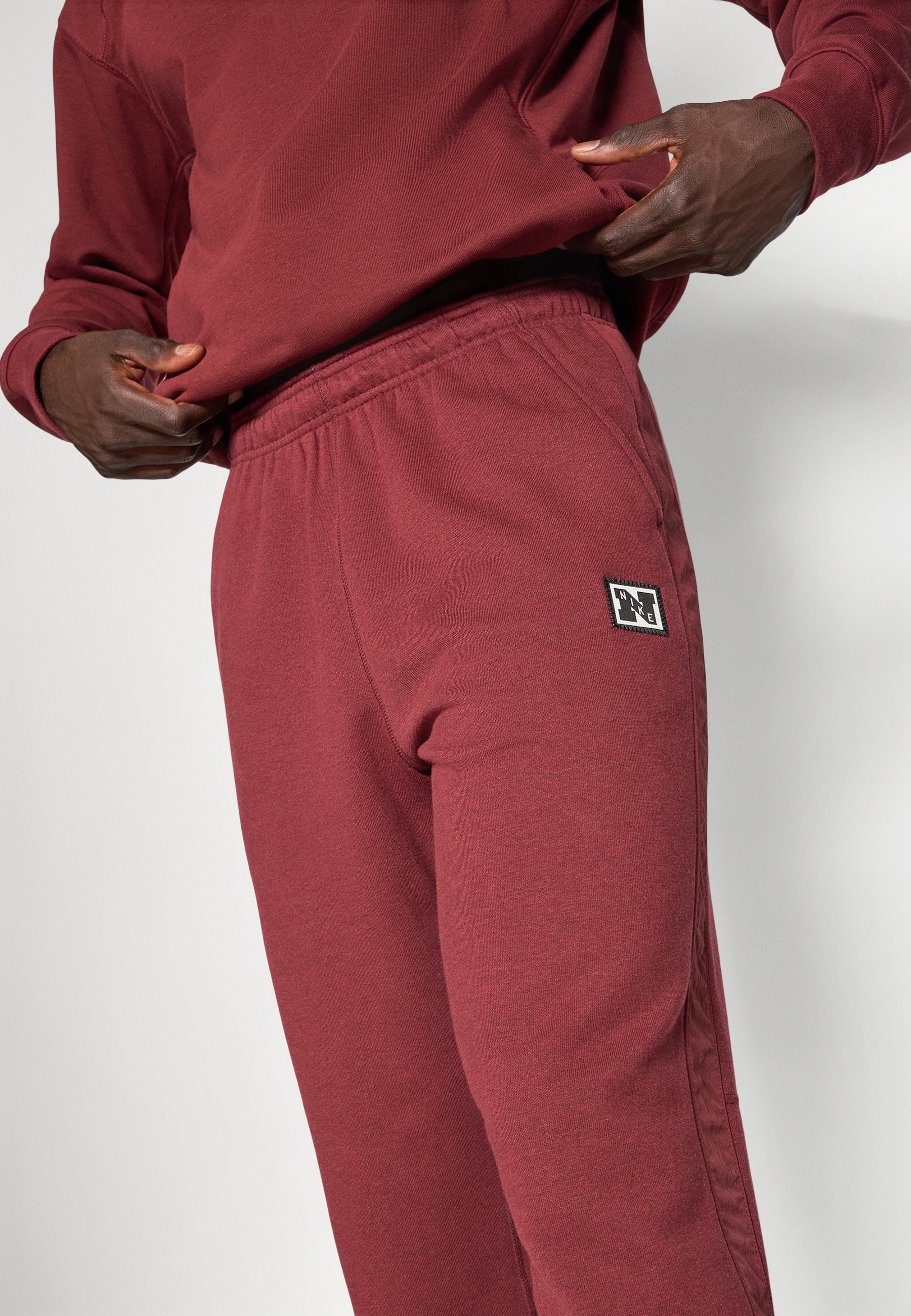 nike heritage velvet track pants
