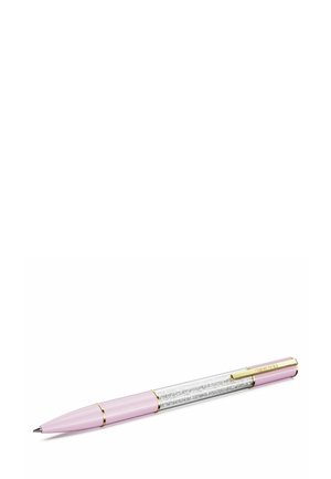 Stylo élégant avec un corps rose, une section transparente pailletée et des accents dorés, doté d'une pointe fine conçue pour une écriture fluide.