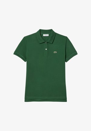 Polo verde realizzato in cotone, caratterizzato da un colletto classico, pattina con due bottoni, maniche corte e un piccolo logo ricamato sul petto.