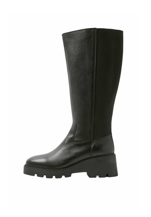 Botte noire montante jusqu'au genou avec semelle épaisse et petit talon bloc, devant en cuir lisse et panneau arrière en tissu extensible.