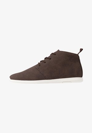 Pier One, Chaussures à lacets - dark brown