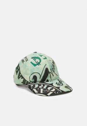 Lysegrøn baseballkasket med sort og grønt grafisk tekst og symboler trykt over det hele, vinklet let mod højre.