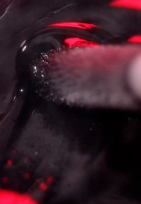 Makeup Revolution REVOLUTION TRULY SINFUL PEEL OFF LIP STAIN RED - 2-in-1: lip & wang - red