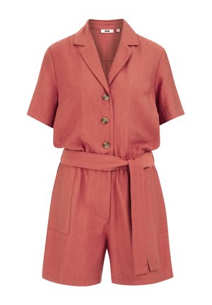 Salopetă cu mâneci scurte, de culoare corai, cu guler, trei nasturi, curea în talie și două buzunare laterale. Fabricată dintr-un material ușor, cu o textură netedă.