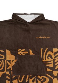 Felpa marrone con un tessuto testurizzato, caratterizzata da grandi motivi arancioni e una tasca frontale. Logo Quiksilver in oro sulla parte del petto.
