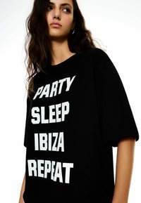Bershka - SHORT SLEEVE - Print T-shirt - black Thumbnail Image 1
