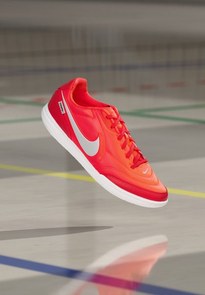 Nike Performance TIEMPO STREETGATO