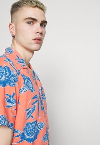 Levi's® CLASSIC CAMPER - Camisa - yellows/oranges