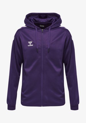 Paarse hoodie gemaakt van gladde stof; heeft een volledige rits, zwarte trekkoorden en witte accenten op de schouders en het logo.