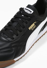 Puma Tenisky - black