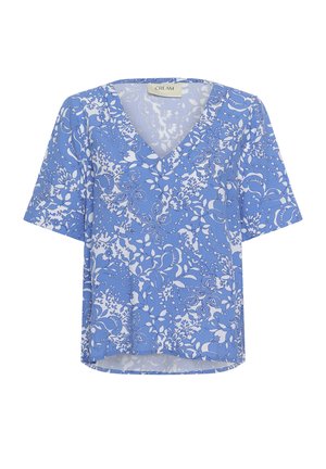 Plava bluza kratkih rukava s bijelim cvjetnim uzorkom i V-izrezom, s oznakom "CREAM" na etiketi na ovratniku.