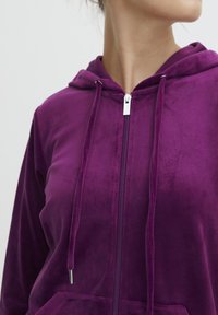 Oxmo MITTA SET - Treniņtērps - phlox