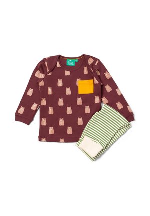 Burgunderfarbene Langarmbluse mit Bärenmotiven und gelber Tasche, kombiniert mit grün-weiß gestreiften Hosen mit elastischen Bündchen. Aus weichem Baumwollmaterial.