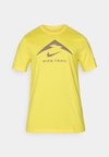 TEE TRAIL LOGO - Sports T-shirt - lightening