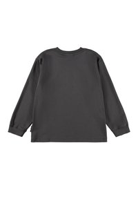 Pikkade varrukatega tumehall t-särgi, mis on valmistatud puuvillast, ümmargune kaelus, avar istuvus ning lihtne disain, ilma nähtavate mustrite või aktsentideta.