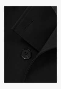 Kijelölve, black