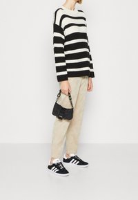 JDY Strickpullover - off-white