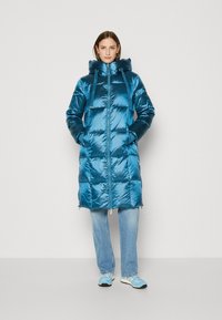 Mos Mosh JACKET - Páperový kabát - bluesteel