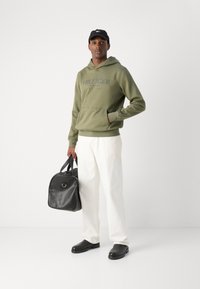 Tommy Hilfiger HOODY - Mikina - green