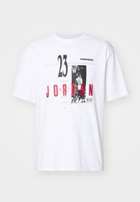 JORDAN NEUAUFLAGE - T-shirt med print - white/gym red/black