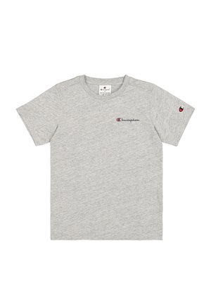Hellgraues T-Shirt mit kurzen Ärmeln und Rundhalsausschnitt, mit kleinem Champion-Logo auf der linken Brust und Logo-Patch auf dem linken Ärmel.