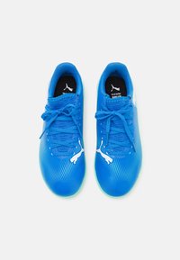 Puma FUTURE 7 PLAY TT JR UNISEX - Fodboldstøvler til kunstgræs - hyperlink blue/mint/white