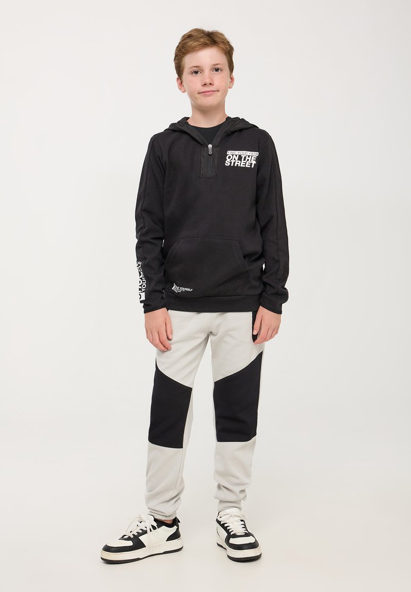 Terranova Pantaloni sportivi - ghiaccio chiaro