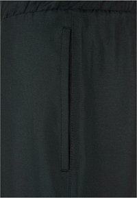Urban Classics Cargobyxor - black
