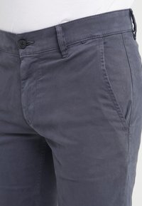 BOSS Chino kalhoty - blue-grey