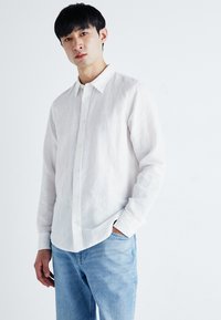 Lee - PATCH SHIRT - Košile - bright white Miniatura obrázku 1