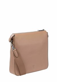 Borsa a tracolla beige in pelle con texture liscia, chiusura con cerniera, tracolla regolabile e dettaglio logo in rilievo sulla parte anteriore.