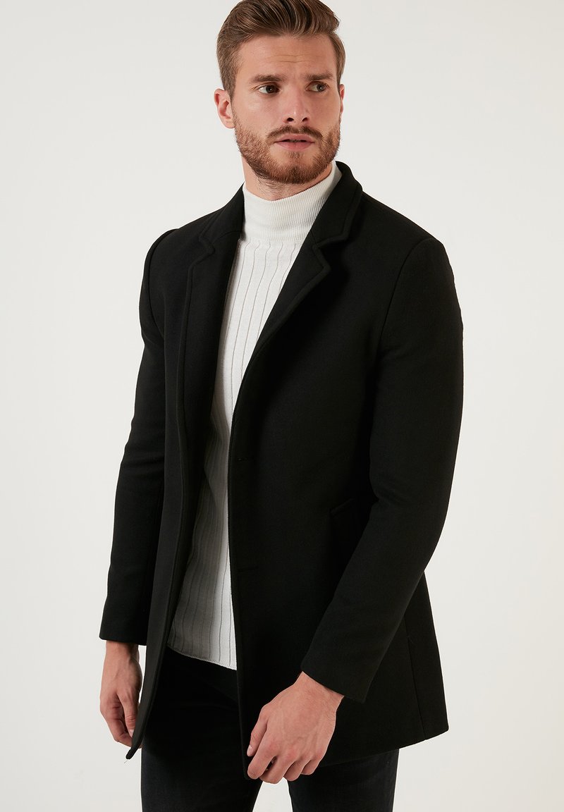 Buratti Cappotto corto - black