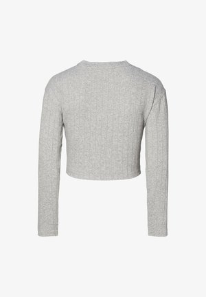 Pull court à manches longues, gris, côtelé, avec un col rond et une coupe ajustée, fabriqué dans un matériau tricoté doux et texturé.