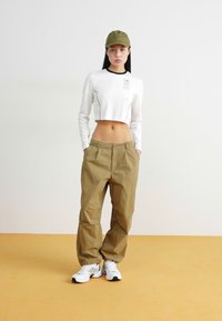 Thumbnail Image 2