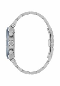 Silbernes Metallarmband einer Armbanduhr mit Seitenansicht des Uhrengehäuses, drei Bedienknöpfen und einer Schließe auf weißem Hintergrund.