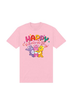 Lyserød kortærmet t-shirt med farverige tegneserie-bjørne og teksten "GLAD VALENTINES DAG!" i fed og legende skrifttype.