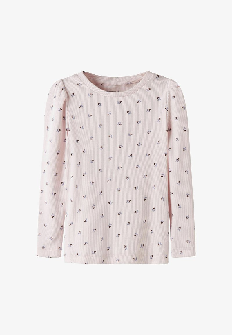 T-shirt côtelé rose clair à manches longues avec petit imprimé floral foncé dispersé et col rond.