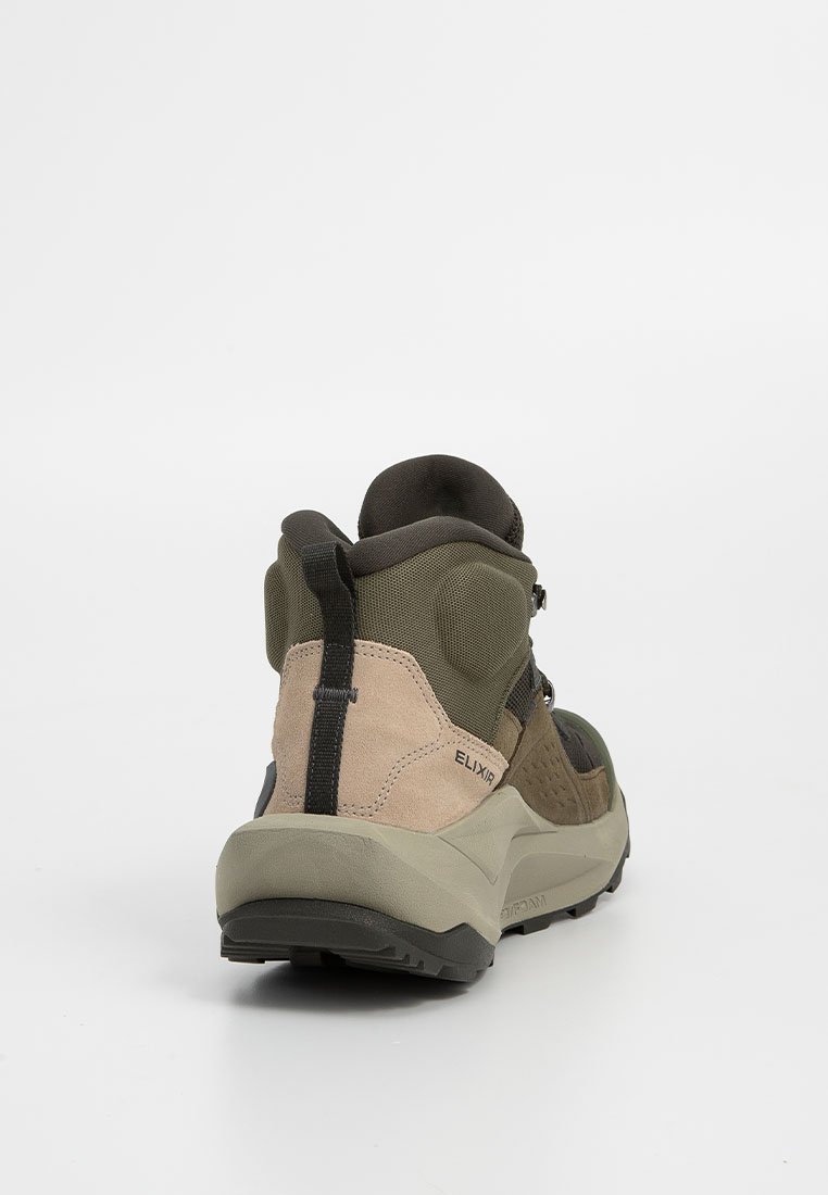 Buty trekkingowe w odcieniach zieleni i beżu, wykonane z zamszu i materiału siatkowego. Posiadają wzmocnioną piętę, teksturowane akcenty oraz solidną podeszwę.