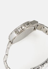 Guess PHOEBE - Karóra - silver-coloured