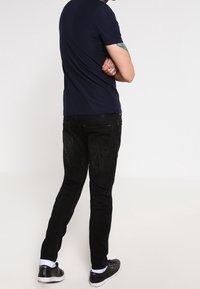 G-STAR Džíny Slim Fit - black denim