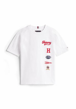 - T-shirt z nadrukiem