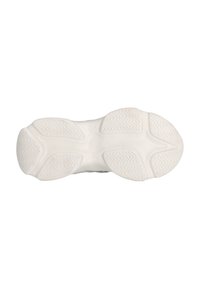 Semelle extérieure de sneaker blanche présentant une surface en caoutchouc texturée avec des motifs de traction en zigzag pour une adhérence et une stabilité optimales. Bords lisses et bout arrondi.