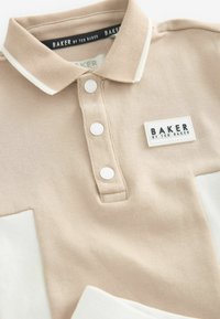 Baker by Ted Baker SET - REGULAR FIT - Shorts - stone