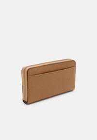 BOSS ALYCE TRAVEL WALLET - Portafoglio - camel