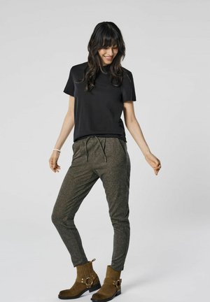 POPTRASH GOZI  - Pantalon classique - walnut