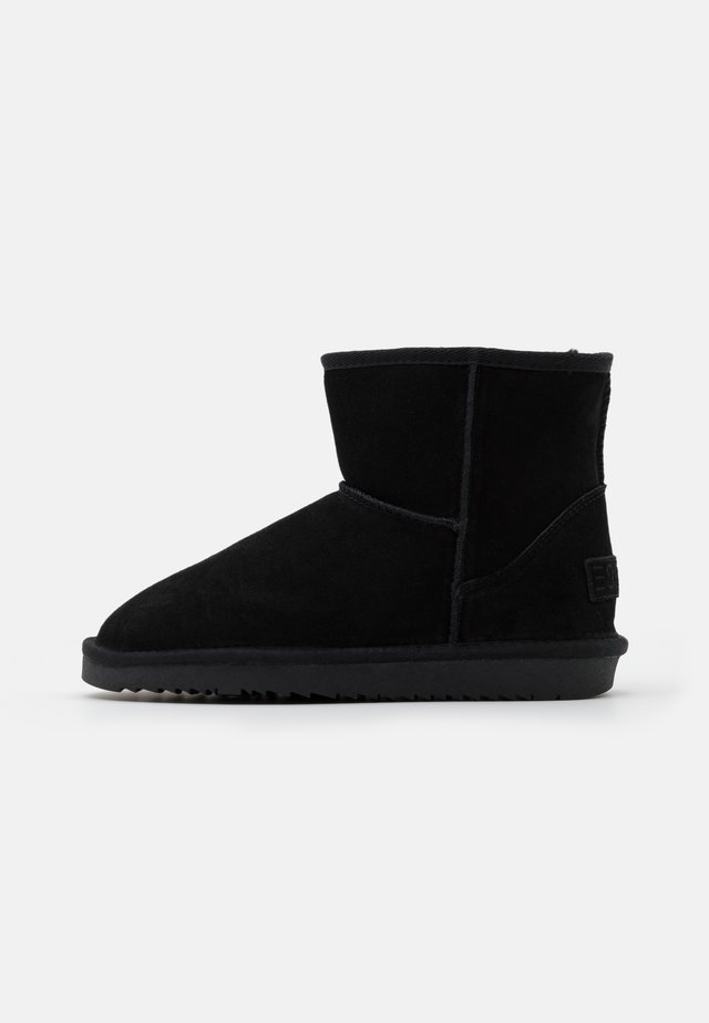 LUNA MID BOOTIE - Stövletter - black