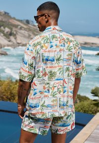Next PRINTED STYLE  - Vapaa-ajan kauluspaita - multi
