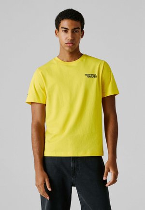 REFLECT LOGO TEE - Trükipildiga T-särk - yellow