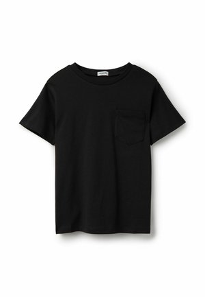 - T-shirt basic